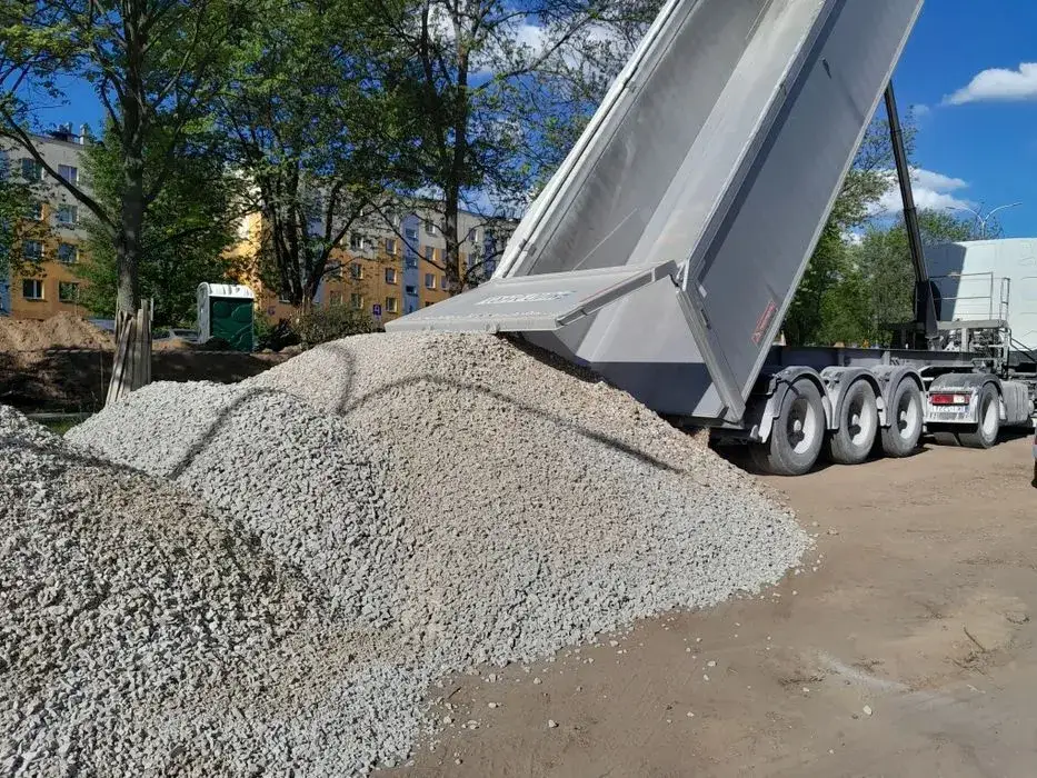 Ile kosztuje żwir na drogę? Ceny w Polsce, które Cię zaskoczą