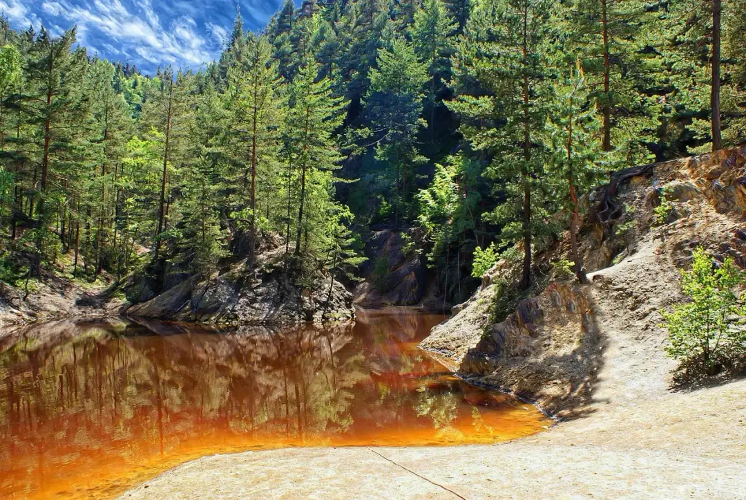Najmniejsze jezioro na świecie: Ciekawe fakty o Jeziorze Benxi