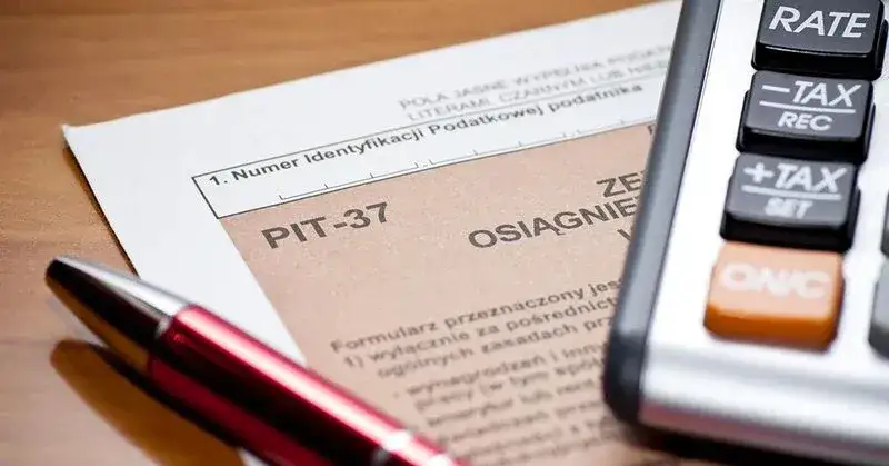 Jak pobrać PIT za poprzednie lata i uniknąć problemów z dokumentami