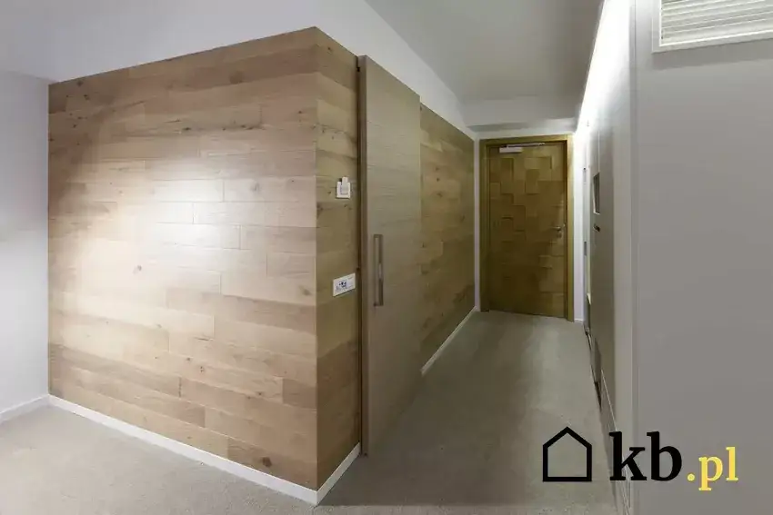 Jak zamontować drzwi przesuwne? Praktyczny poradnik krok po kroku