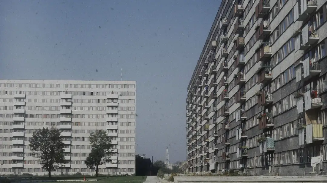 Z czego budowano bloki – sekrety technologii z lat 60. w Polsce