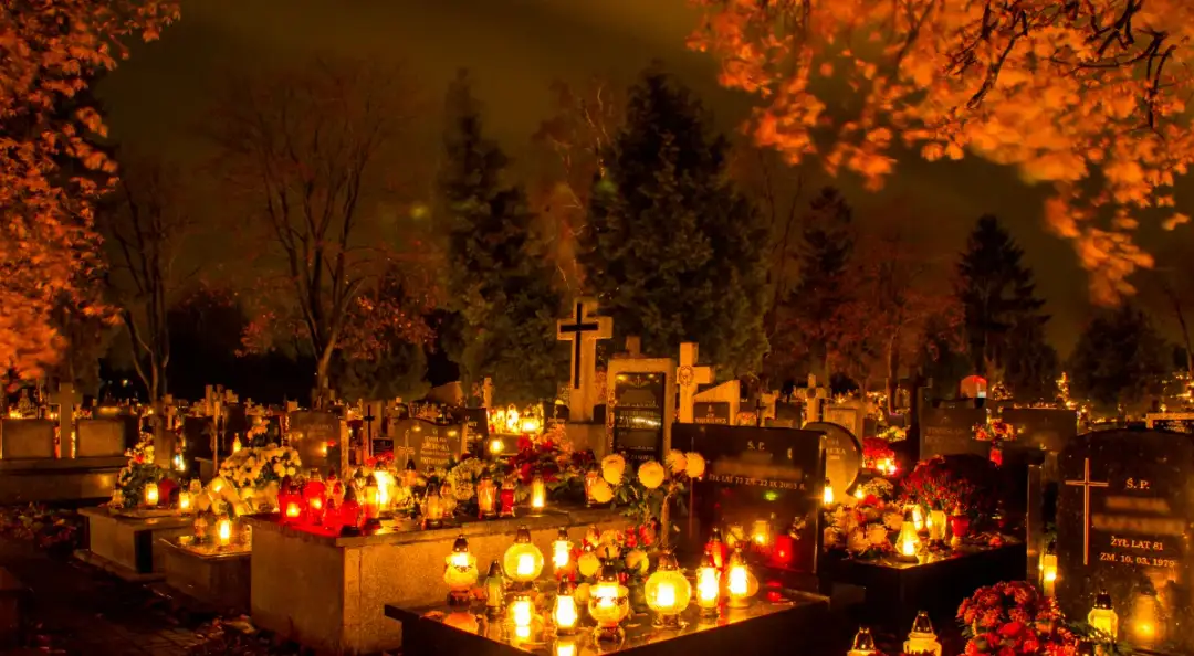 W jakich krajach obchodzi się Wszystkich Świętych i jak to wygląda?