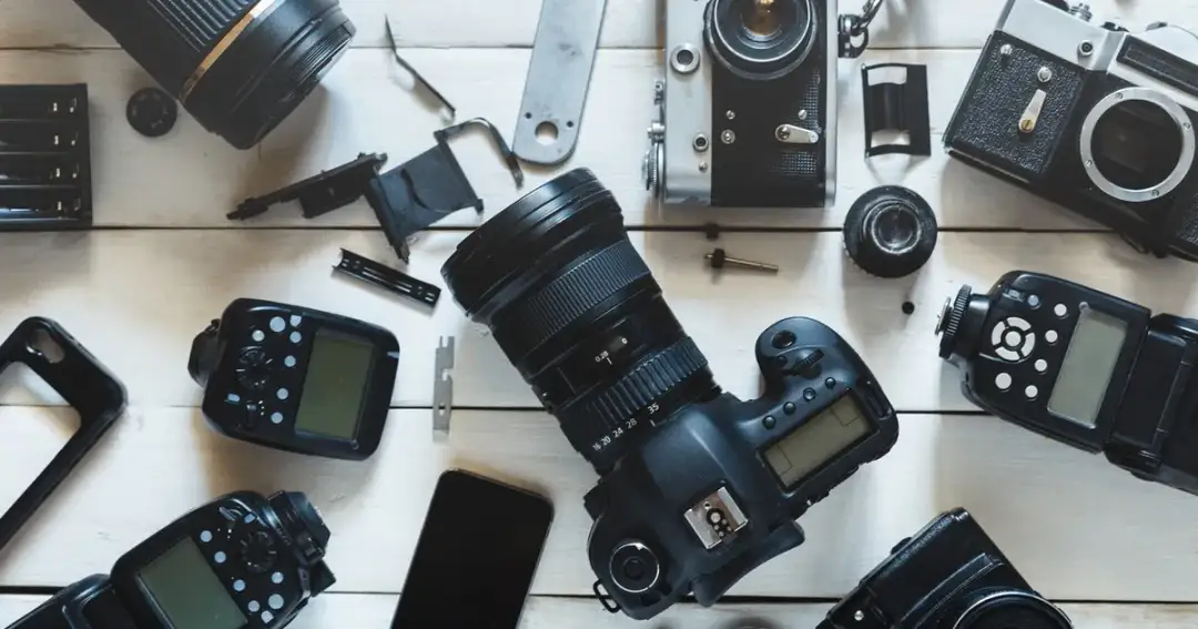 Pierwszy aparat: Jaki wybrać? Poradnik dla początkujących
