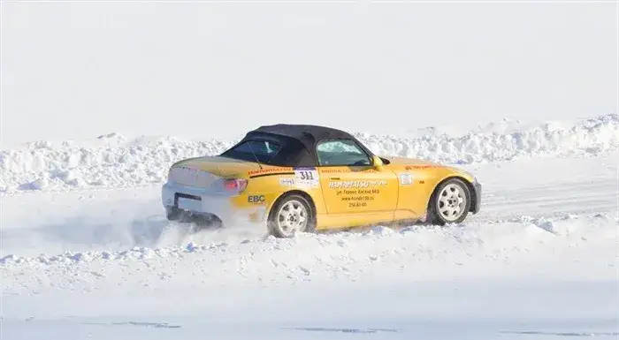 Czy kabriolet nadaje się do jazdy zimą? - Poradnik Użytkownika.