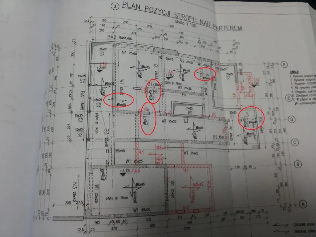 Schemat zbrojenia stropu - Kluczowe informacje i rysunki techniczne