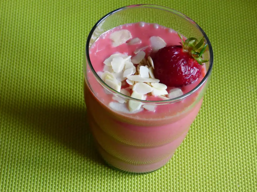 Koktajle bez mleka: przepisy i triki na kremowe smoothie