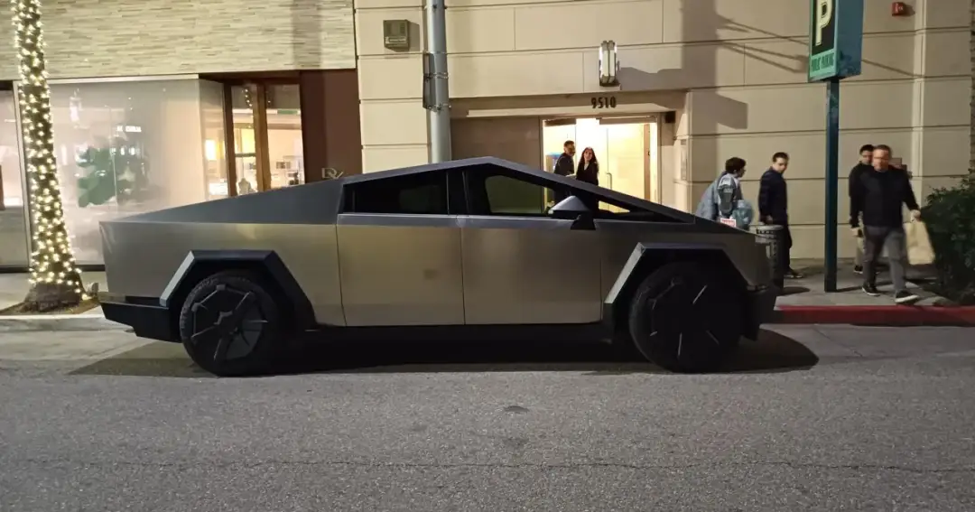 Jak wygląda Tesla? Poznaj rewolucyjny design od S do Cybertrucka