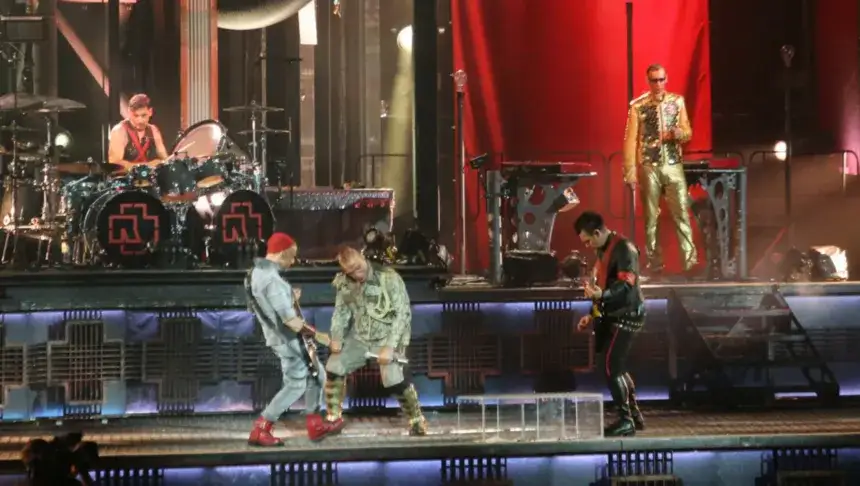 Co naprawdę oznacza rammstein po polsku? Poznaj jego historię