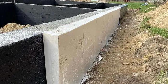 Jaki żwir pod płytę fundamentową, aby uniknąć problemów z fundamentem?