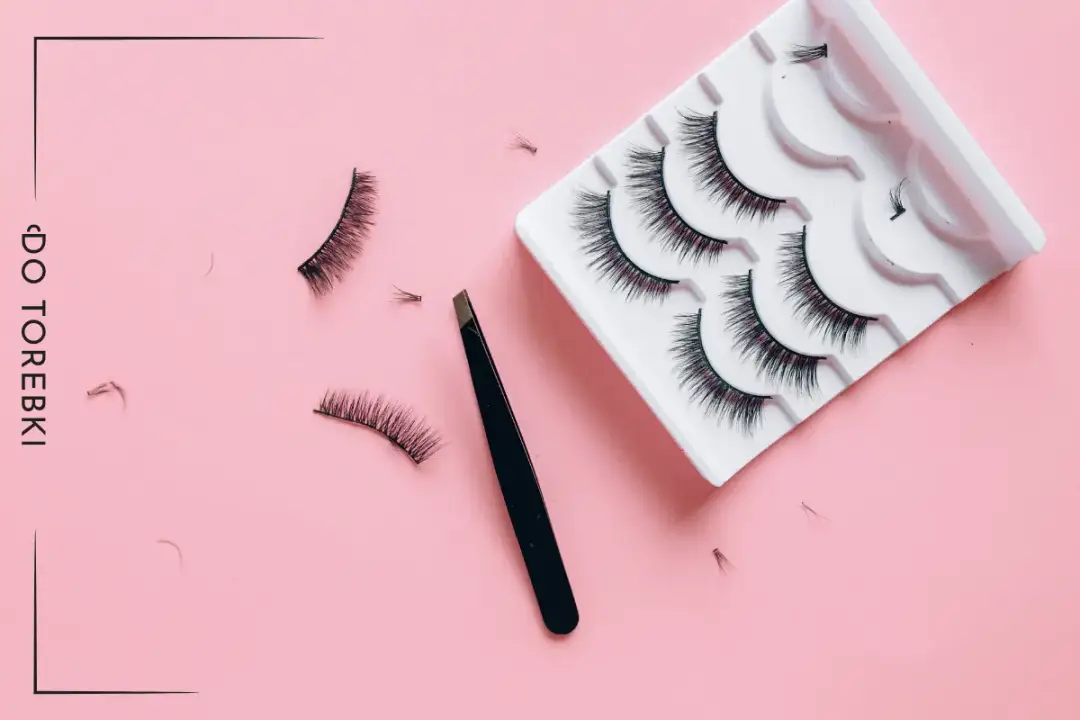 Jak czyścić sztuczne rzęsy na pasku, aby uniknąć ich zniszczenia