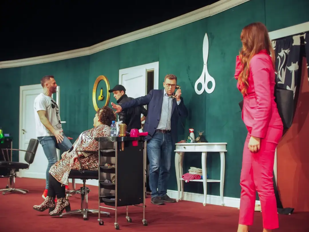 Teatr Apollo w Poznaniu - historia, wydarzenia i bilety na seanse