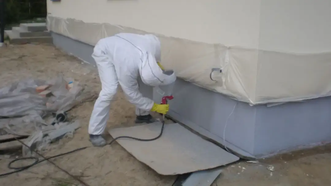 Jak prawidłowo kłaść elewacje – unikaj błędów i zapewnij trwałość swojej ściany