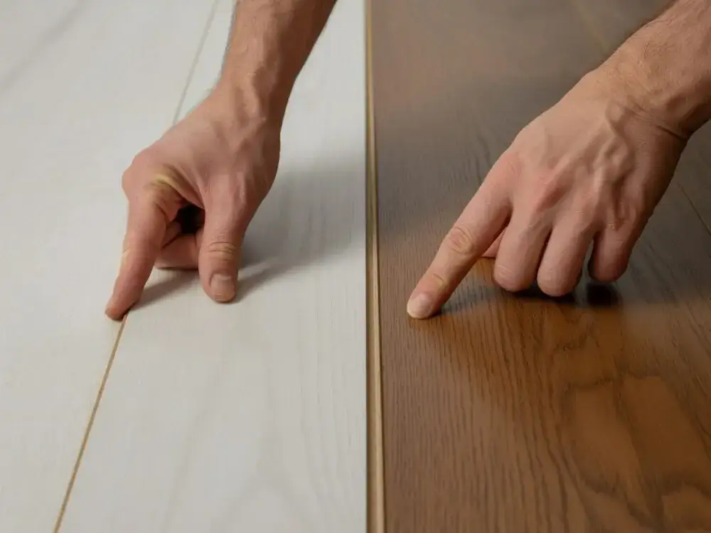 Czy panele na klik można kleić? Poznaj zalety i wady tego rozwiązania