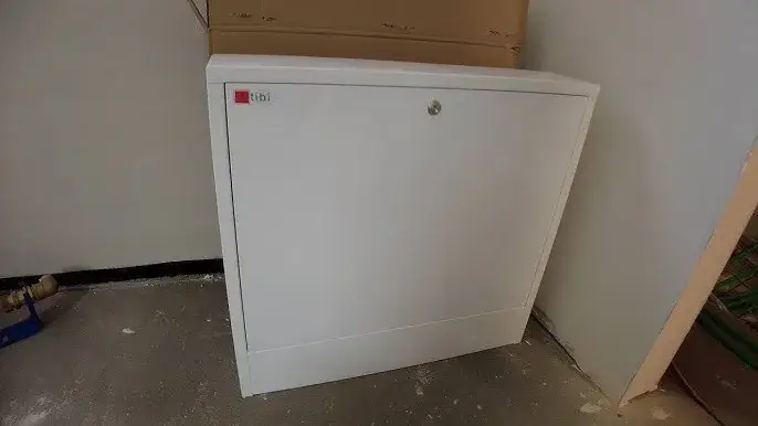 Skrzynki na rozdzielacz: rodzaje, wykorzystanie i jak je dopasować?