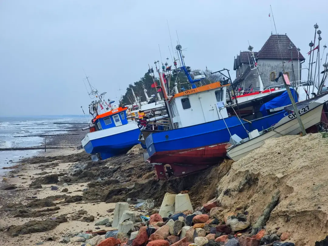 Jak wygląda morze? Od błękitu po sztorm pełen przewodnik.