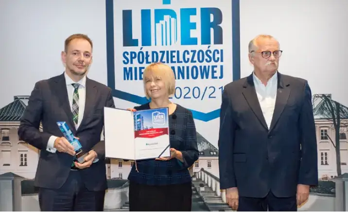 Komu podlega prezes spółdzielni mieszkaniowej i jakie ma obowiązki?