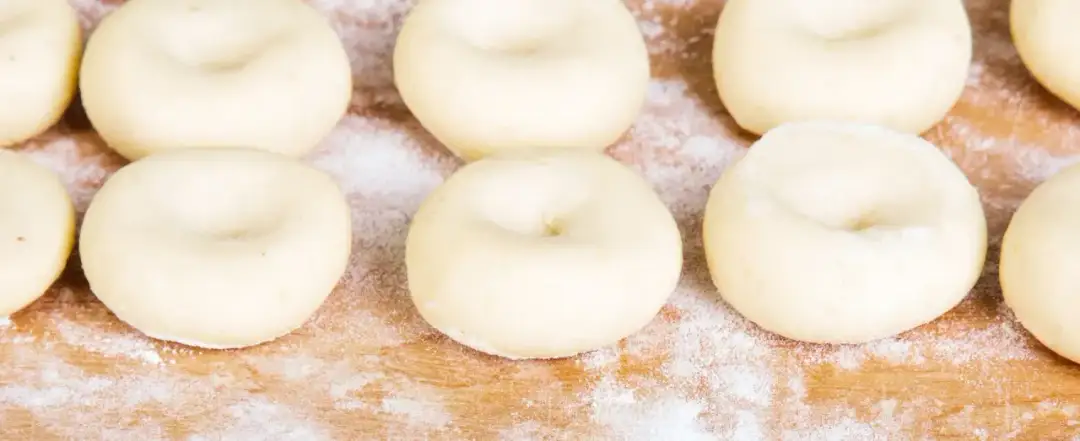 Ile gotować kluski śląskie, aby były idealne? Przepis i czas gotowania