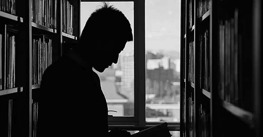  Wojciech Chmielarz – autor sensacyjnych powieści kryminalnych. Kup jego najlepsze książki już dziś!