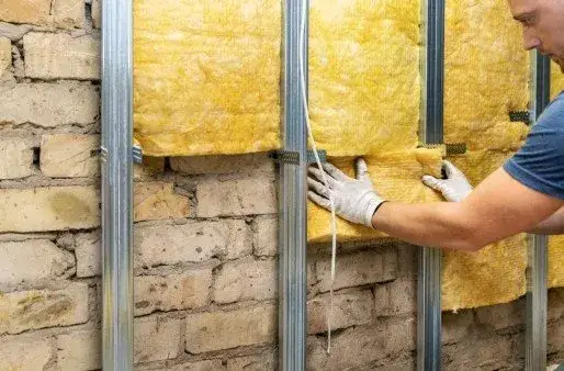 Jak ocieplić piwnicę od wewnątrz i uniknąć problemów z wilgocią