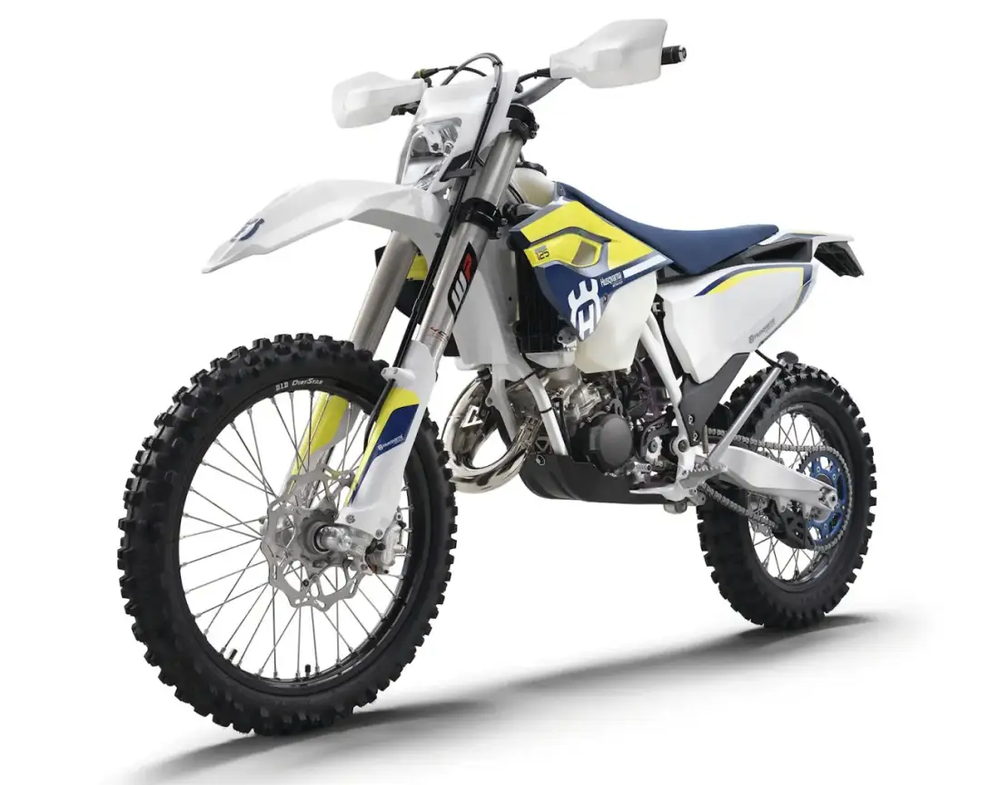 Husqvarna TE 125 4T: wady, zalety, cena i porównanie z konkurencją