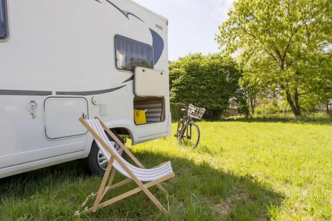 Gdzie na majówkę kamperem? Odkryj najlepsze miejsca w Polsce