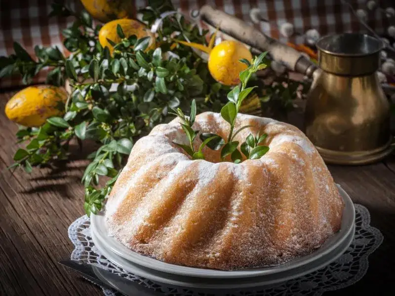 Dietetyczna babka wielkanocna: przepis na zdrowe święta