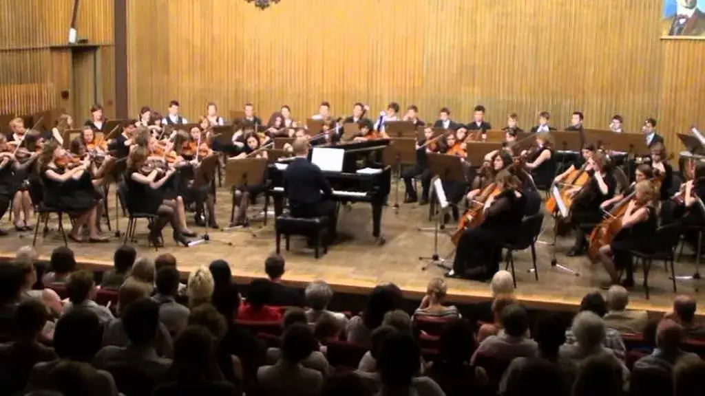 Muzyka z filmu Polskie drogi: Odkryj piękno kompozycji Kurylewicza