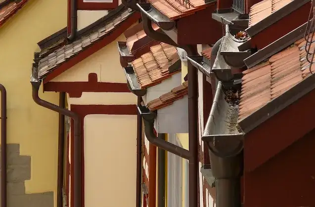 Dlaczego warto zainwestować w rynny PVC?