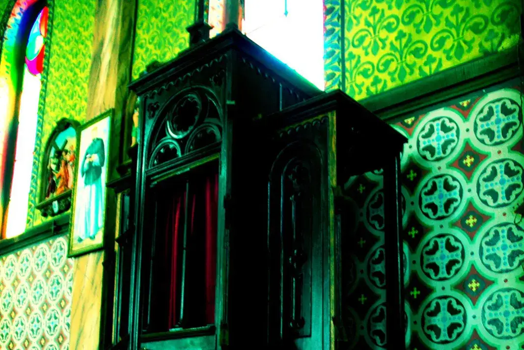 Kiedy kościół wprowadził spowiedź i jak zmieniła życie wiernych