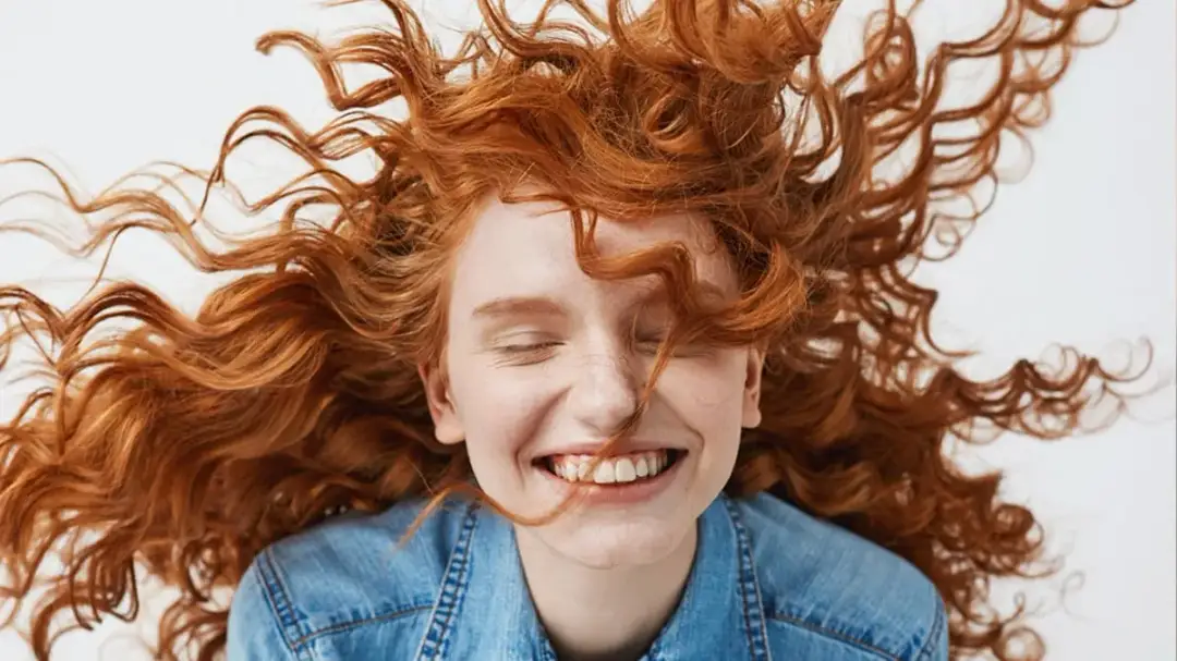 Jak szybko zrobić loki bez lokówki i prostownicy - 5 skutecznych metod