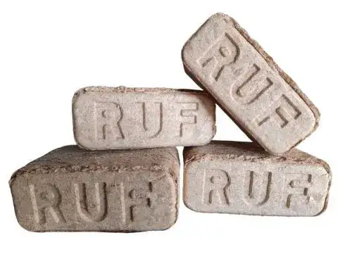 Brykiet torfowy z czego jest? Poznaj jego skład i właściwości