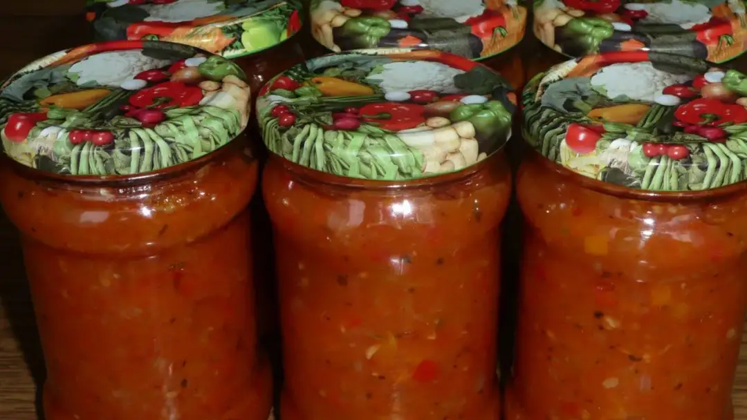 Pyszny sos do spaghetti z cukinii i papryki, który zachwyci każdego