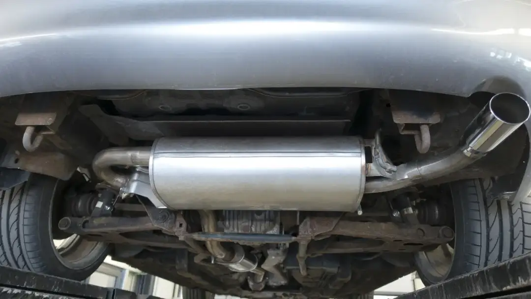 Objawy uszkodzonego łącznika elastycznego wydechu, które musisz znać