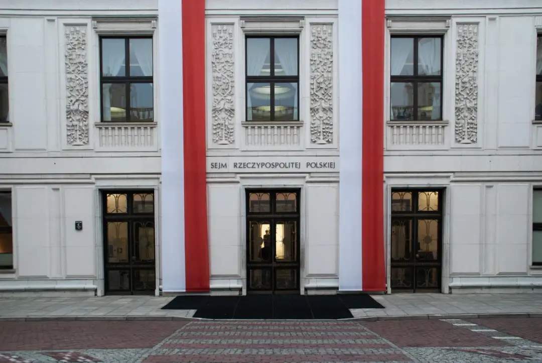 Jak zwiedzić sejm indywidualnie: krok po kroku do udanej wizyty