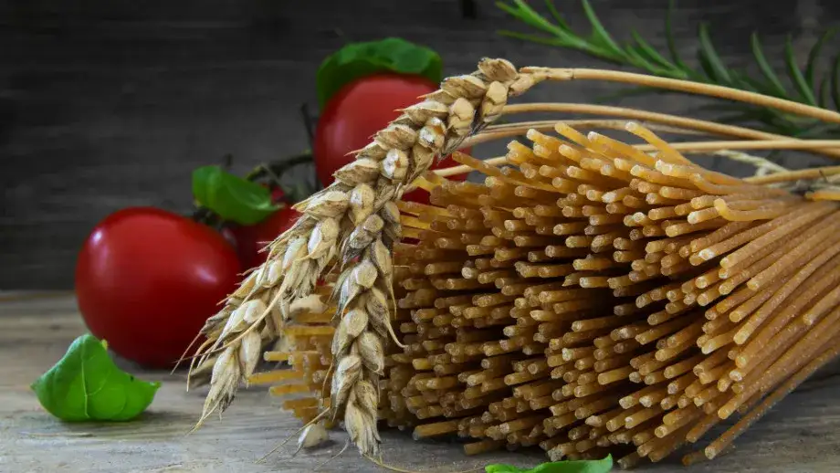 Czy makaron razowy jest dietetyczny? Odkryj jego zdrowotne korzyści