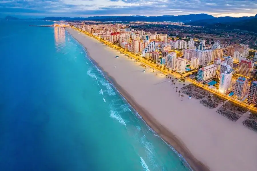 Hiszpania czy Włochy - który kraj oferuje lepsze życie i wakacje?