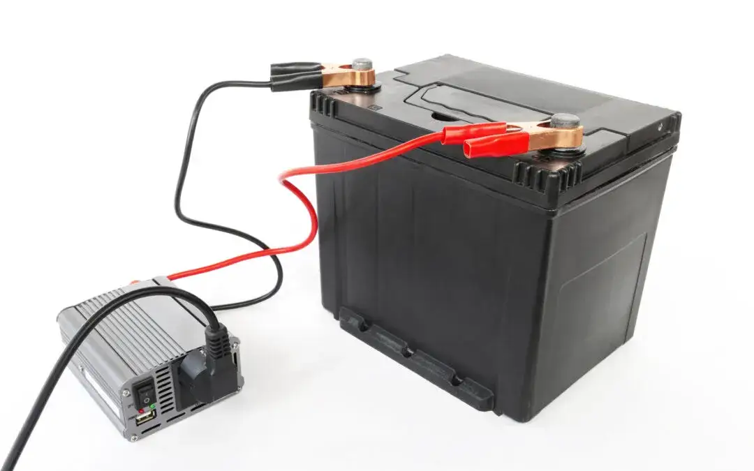 Jaki prostownik z rozruchem wybrać, by uniknąć problemów z akumulatorem?