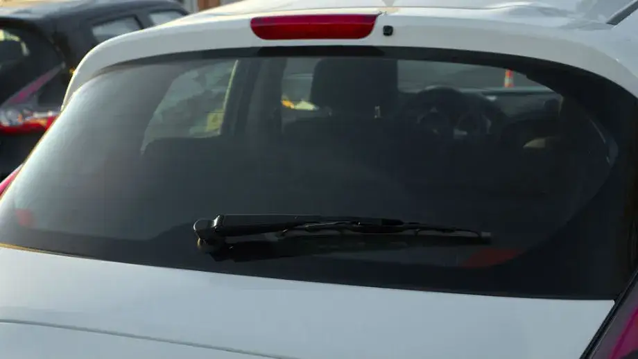 Jak naprawić ogrzewanie tylnej szyby - proste kroki i wskazówki