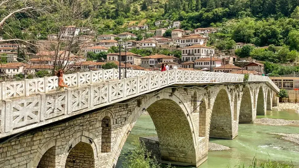 Czy w Albanii jest bezpiecznie dla kobiet? Oto, co musisz wiedzieć