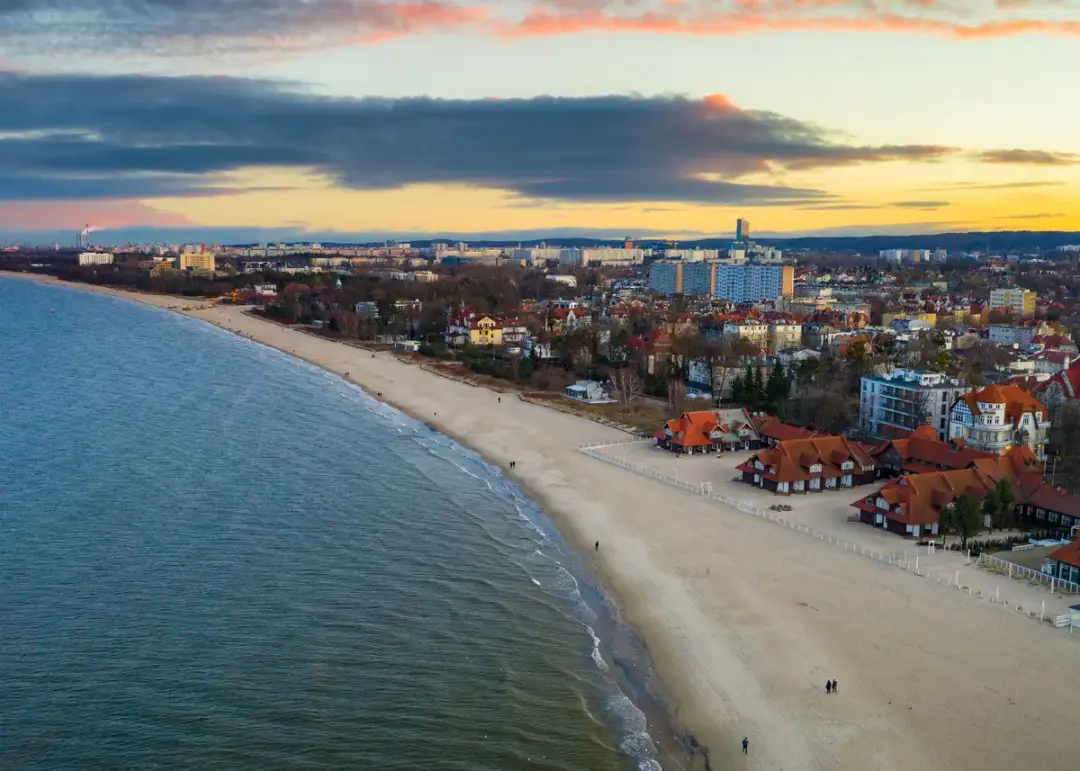 Ile można zarobić na apartamencie nad morzem? Zaskakujące fakty o dochodach