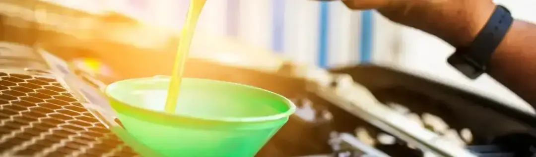 Olej 5W50 do jakich silników? Sprawdź, czy pasuje do Twojego auta