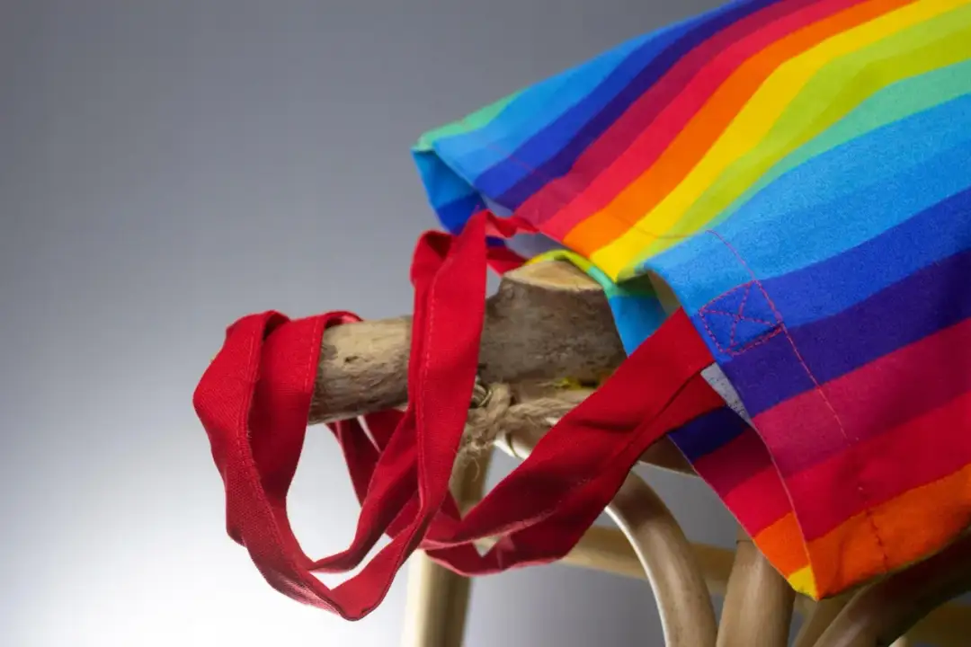 Gdzie kupić torbę LGBT? Odkryj najlepsze miejsca na zakupy
