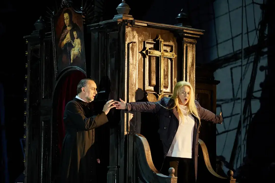 Faust w Teatrze Wielkim Poznań: Mistrzowska Opera Gounoda