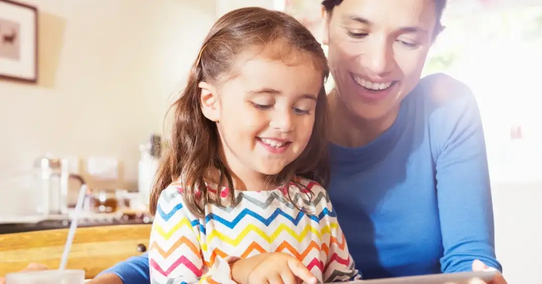 Co to jest indywidualny tok nauczania? Zrozum jego korzyści i zasady