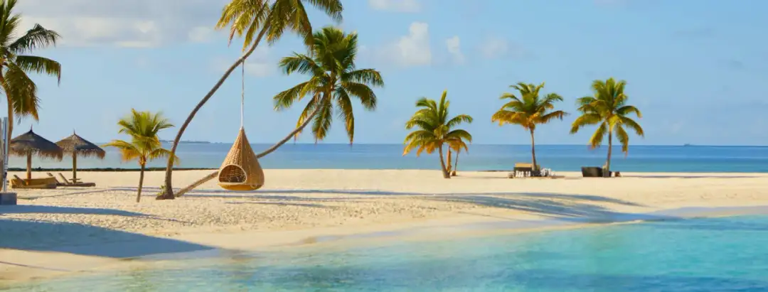 Kiedy jest sezon na Malediwach? Poznaj najlepsze miesiące na wizytę