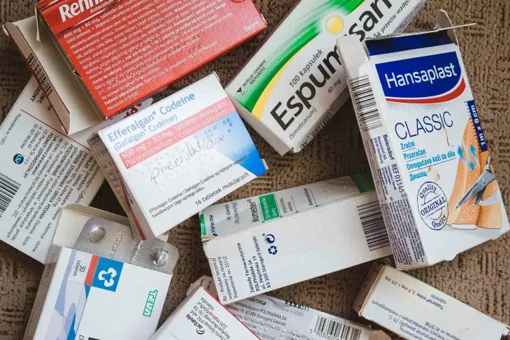 Kompletna apteczka do Azji: wszystko co musisz wiedzieć przed podróżą