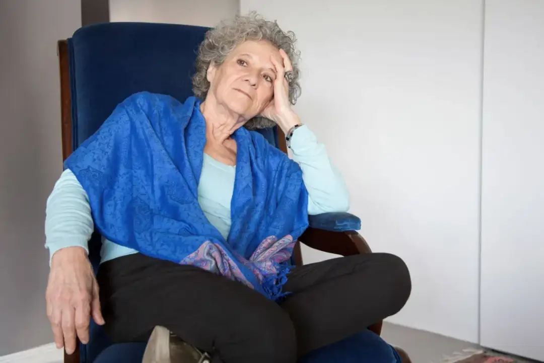 Czy rozwódka po śmierci byłego męża jest wdową? Prawda i mity