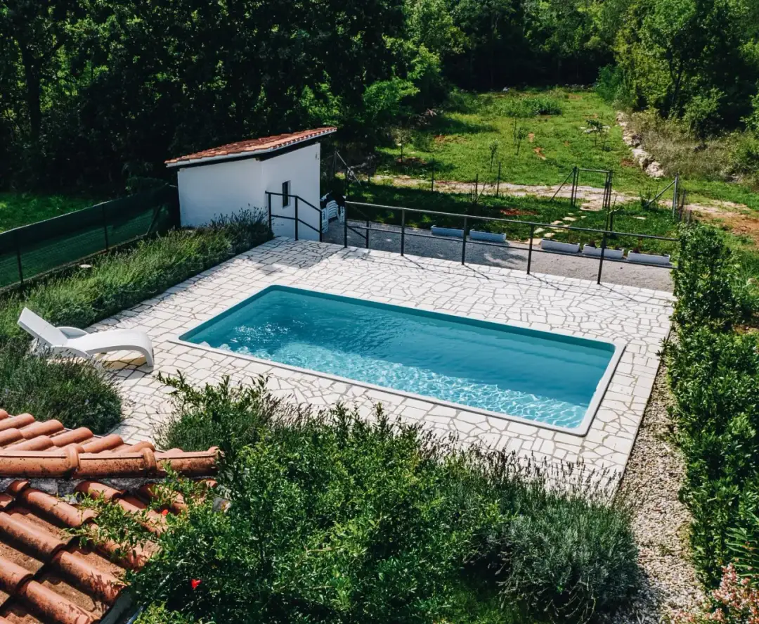 Ile kosztuje basen? Szczegółowy kosztorys budowy i utrzymania