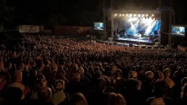 Koncerty w amfiteatrze doliny charlotty: Muzyka pod gwiazdami