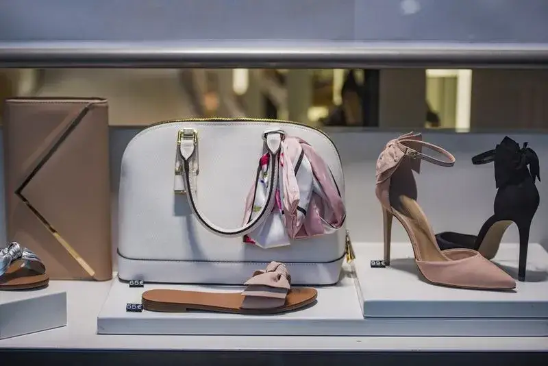 Co przywieźć z Paryża? Najlepsze pamiątki, które zachwycą każdego